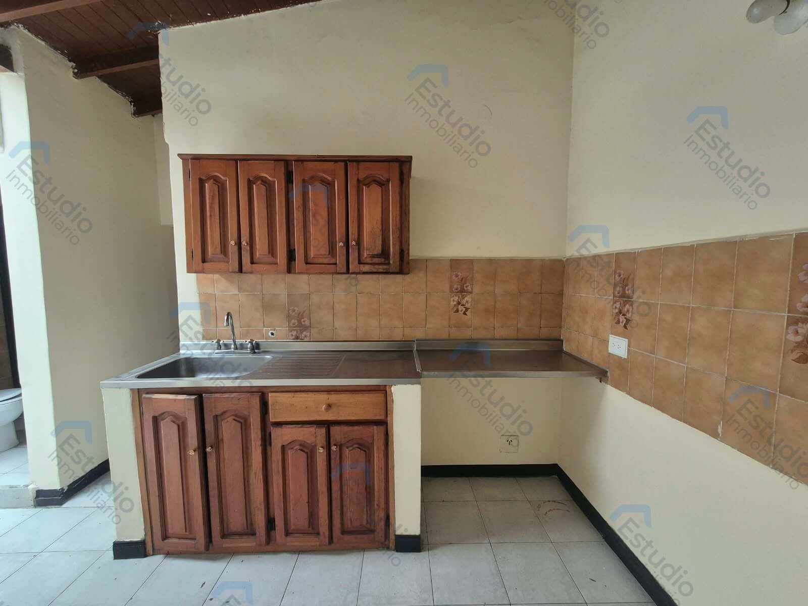 watermarked-img-1789753033483-3-4