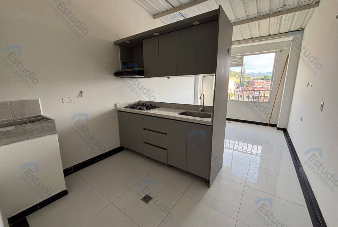 ARRIENDO MEDELLIN APARTAESTUDIO MANRIQUE CENTRAL COD 1804355