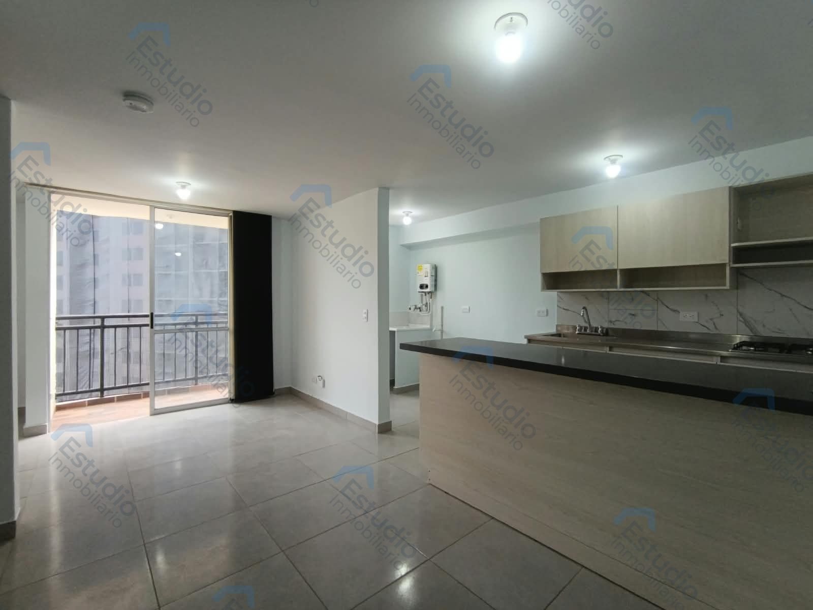 watermarked-img-1790173249068-0-1