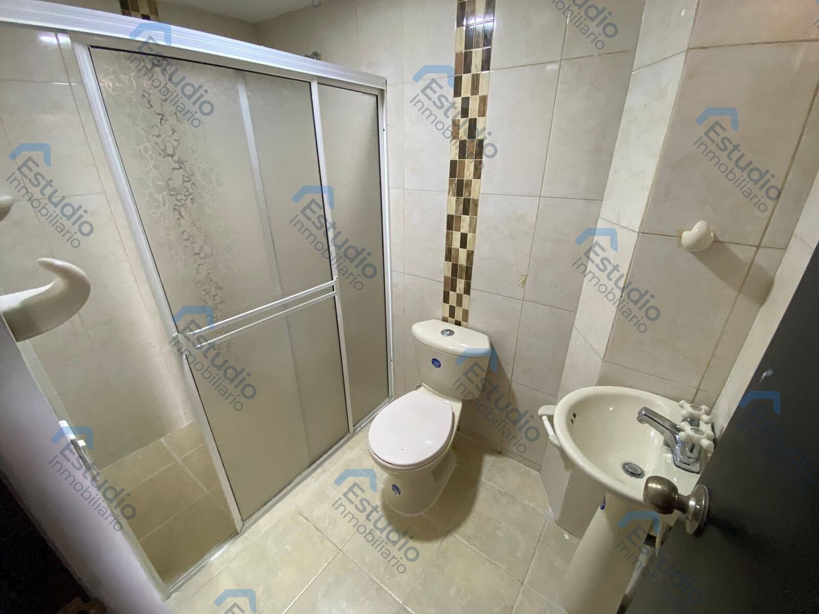 watermarked-img-1790350220713-11-12