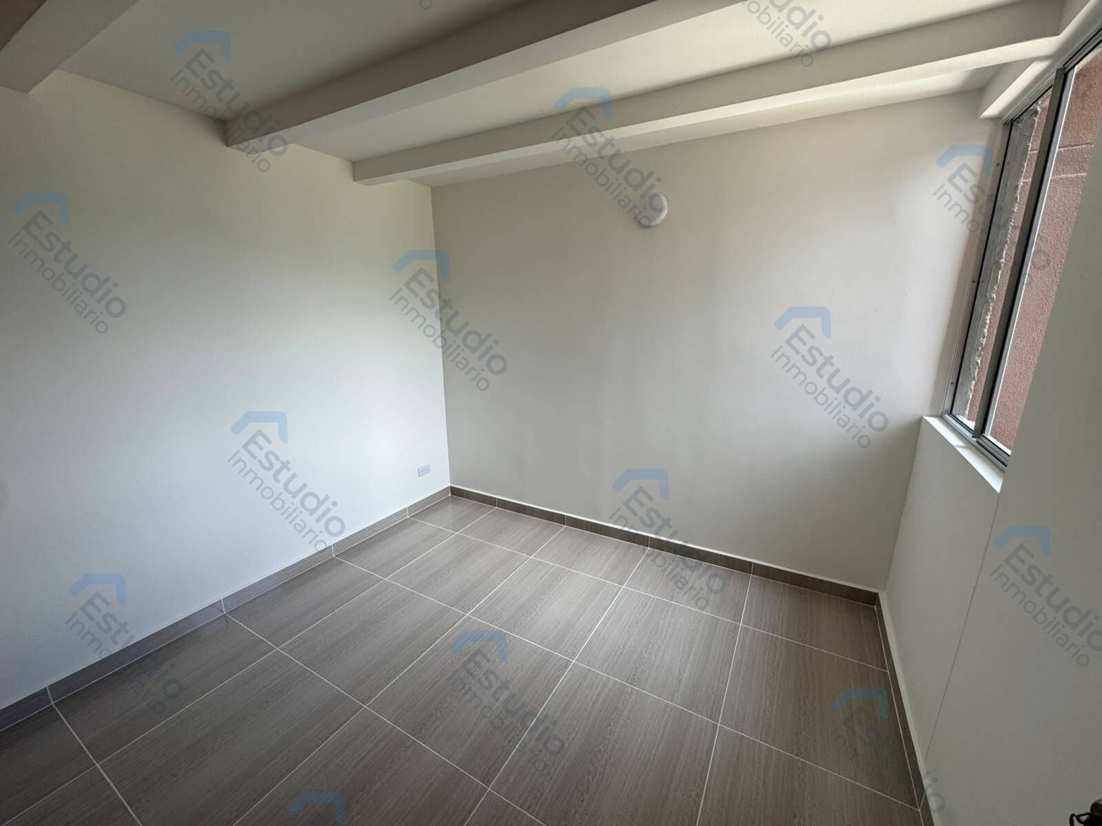 watermarked-img-1790622366667-4-5