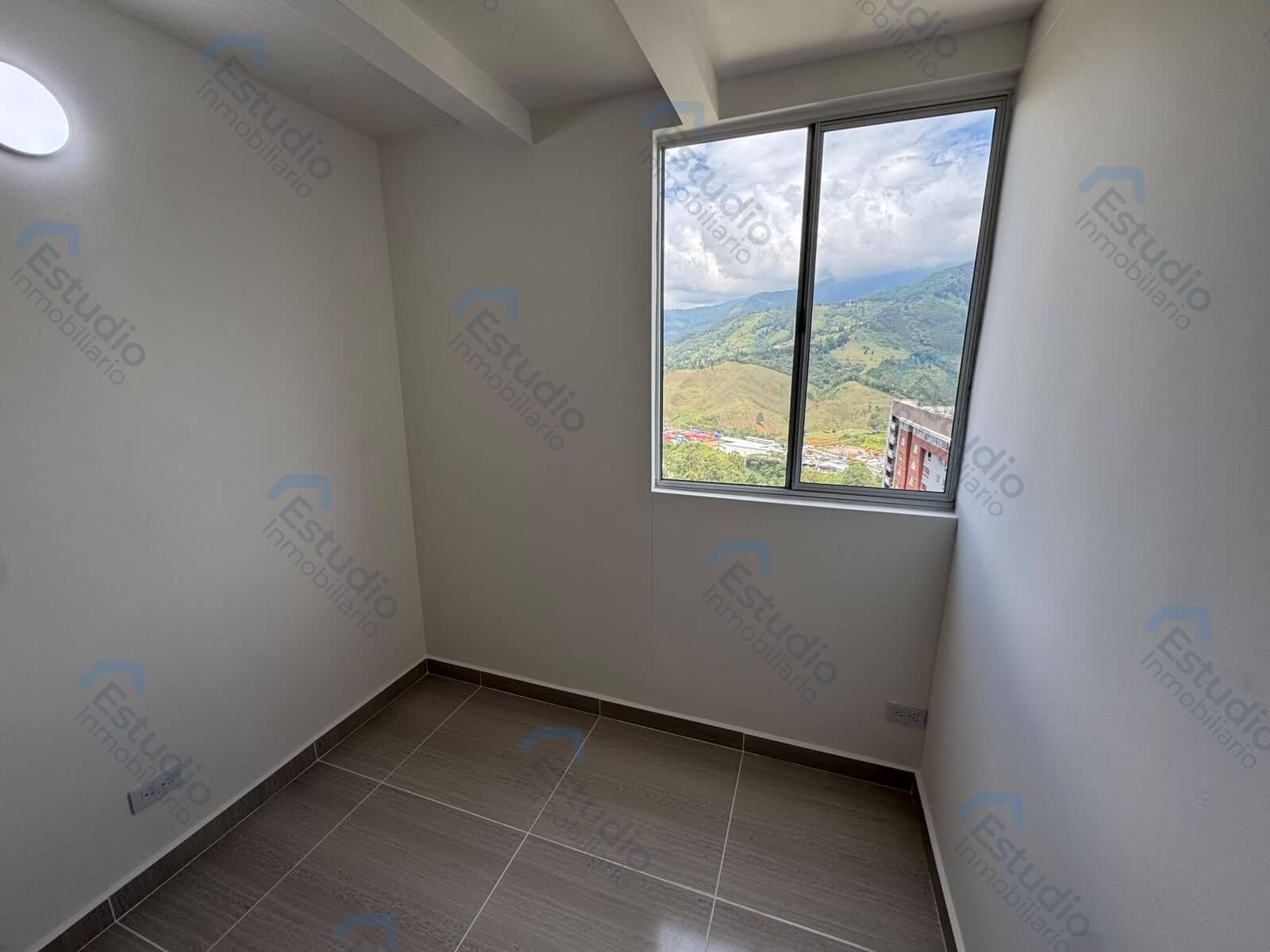 watermarked-img-1790622366667-6-7