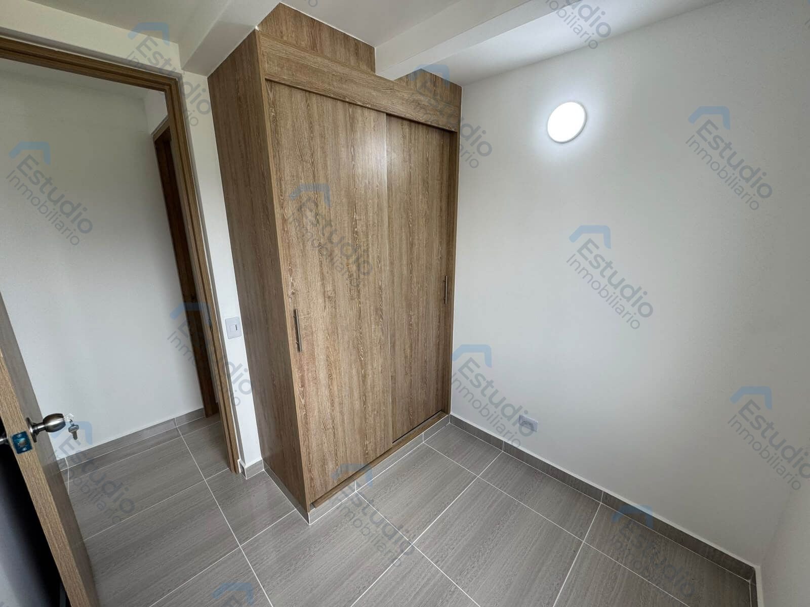 watermarked-img-1790622366667-7-8