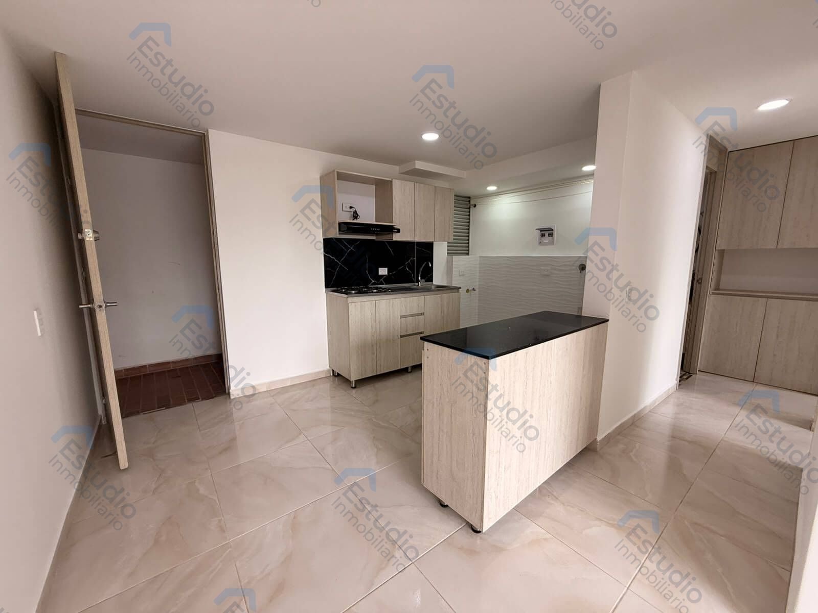 watermarked-img-1790794549105-1-2
