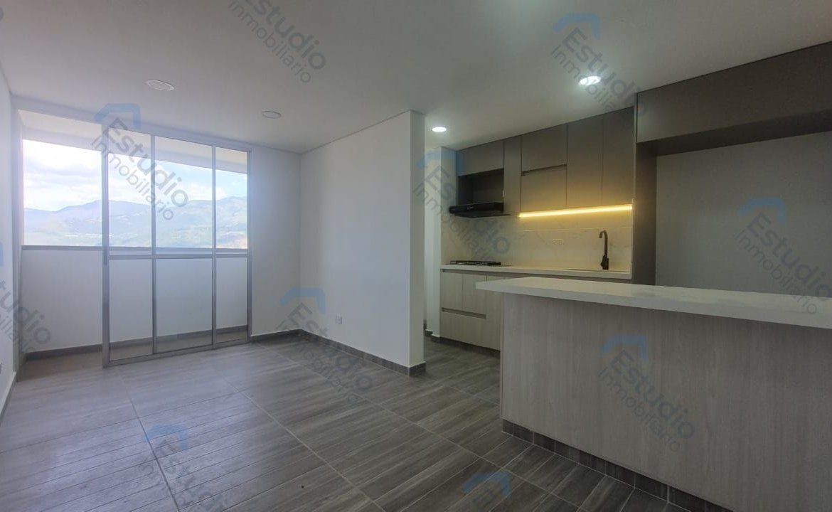 ARRIENDO BELLO APARTAMENTO SANTA ANA COD 1807032 