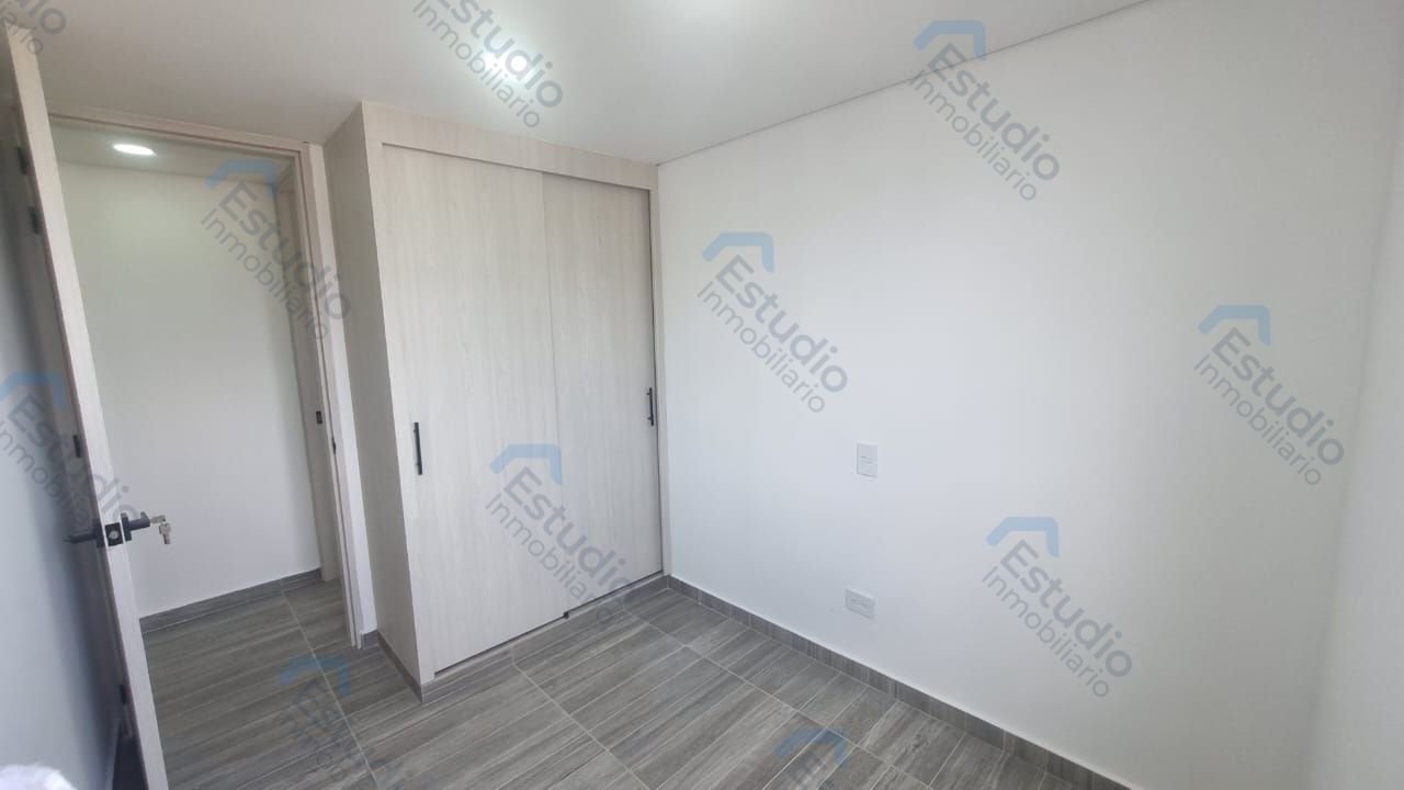 watermarked-img-1790883025648-12-13