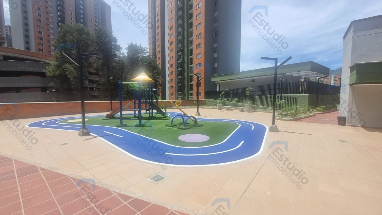 watermarked-img-1790883025648-17-18