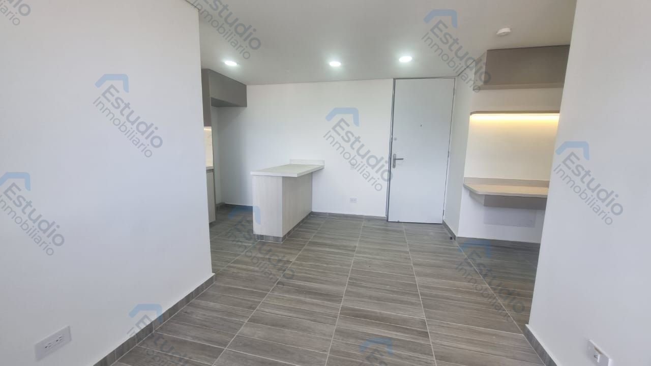 watermarked-img-1790883025648-4-5