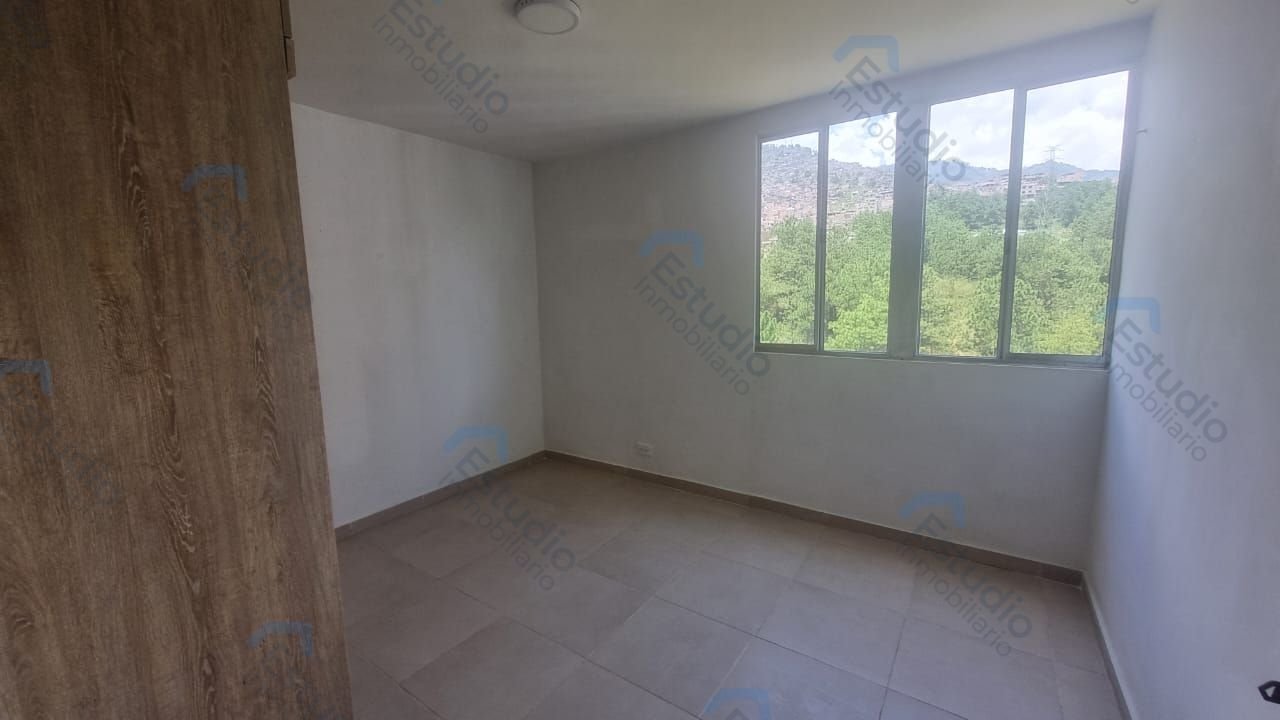 watermarked-img-1790884872752-11-12