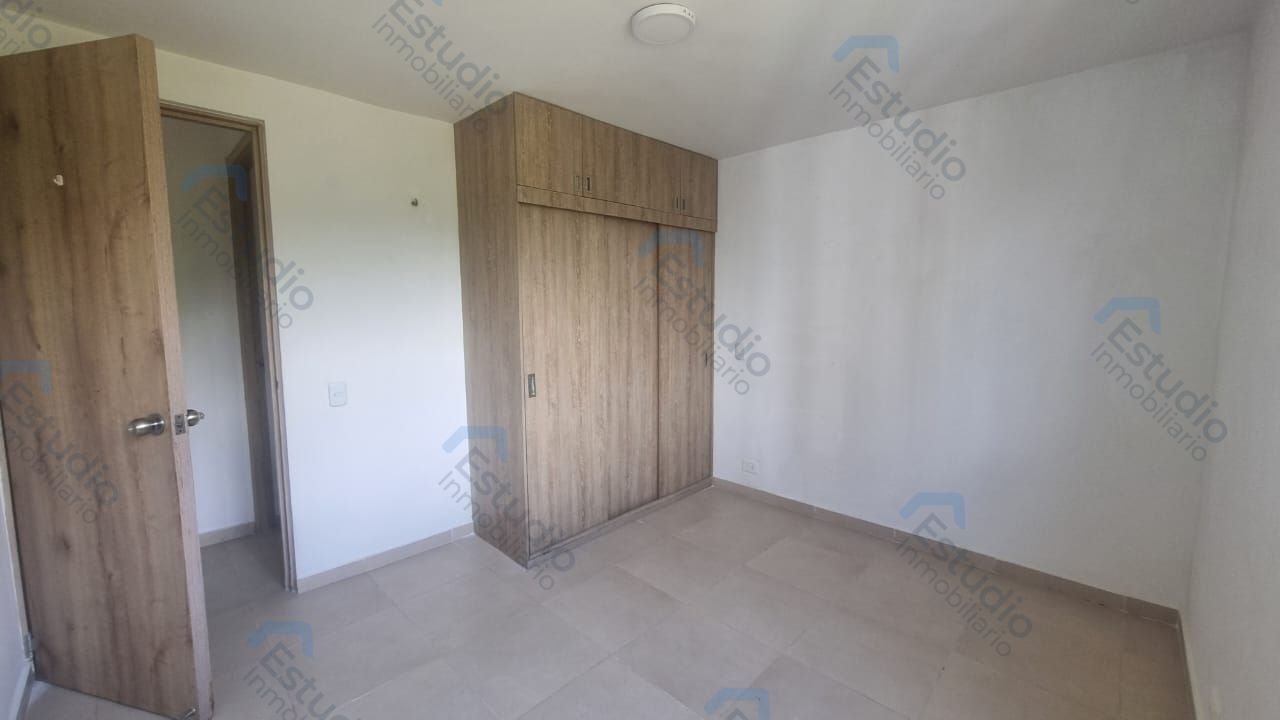 watermarked-img-1790884872752-12-13