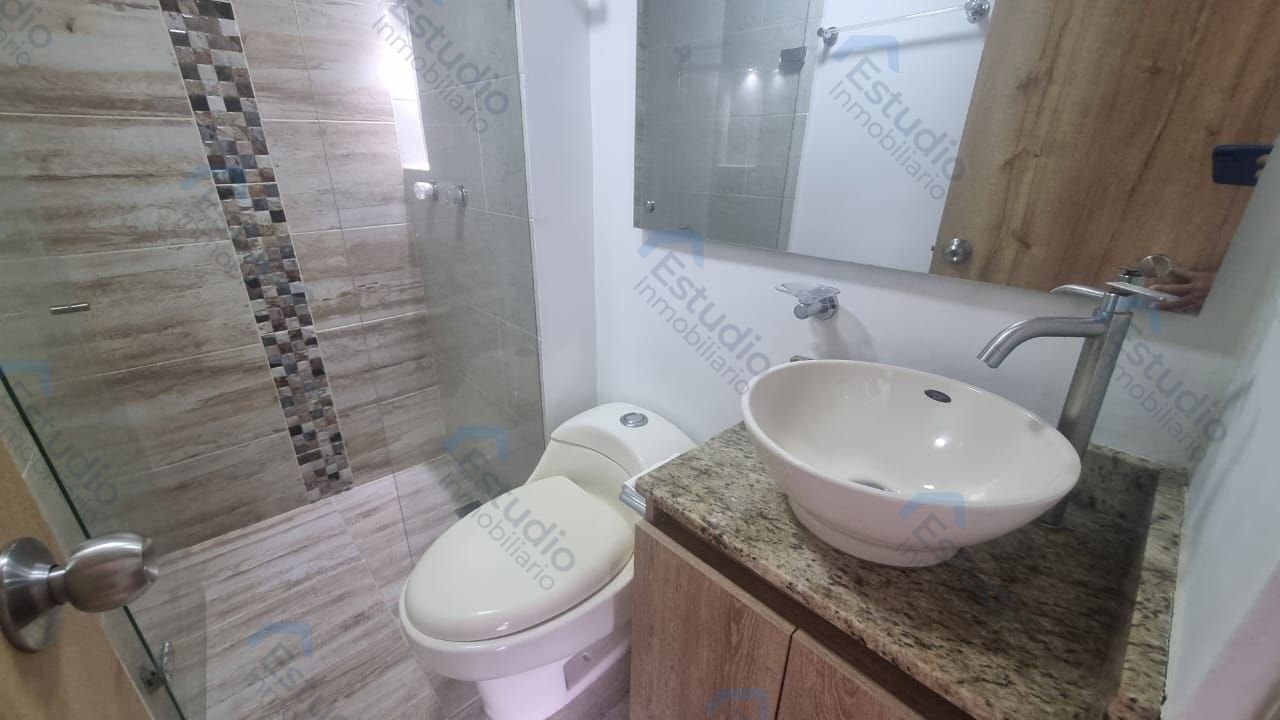watermarked-img-1790884872752-14-15