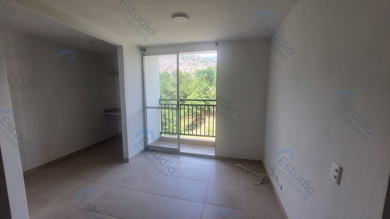 watermarked-img-1790884872752-6-7