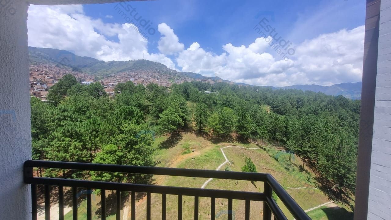 watermarked-img-1790884872752-8-9
