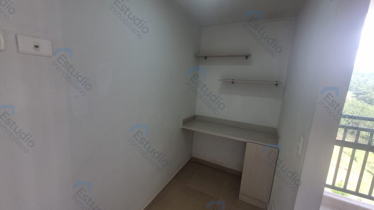 watermarked-img-1790884872752-9-10