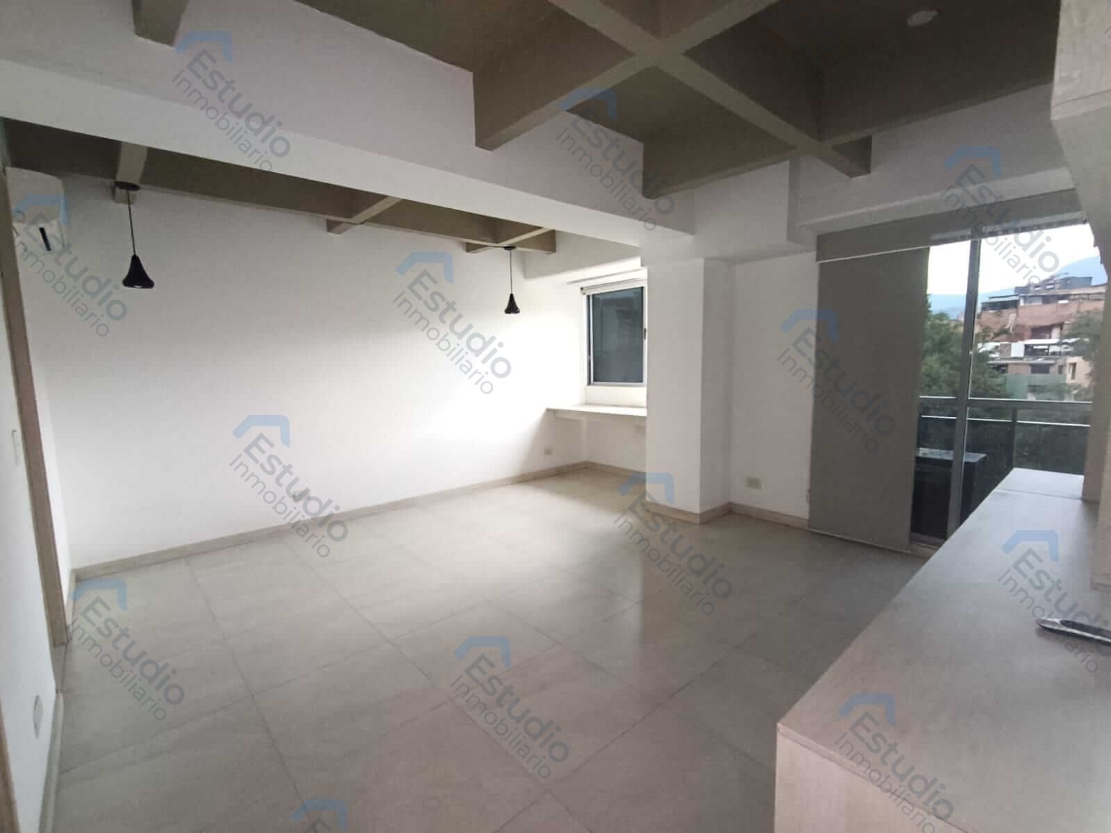 watermarked-img-1790889240836-4-5