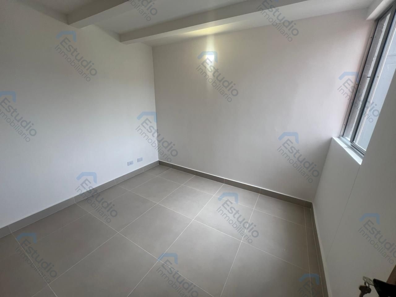 watermarked-img-1790955592726-4-5