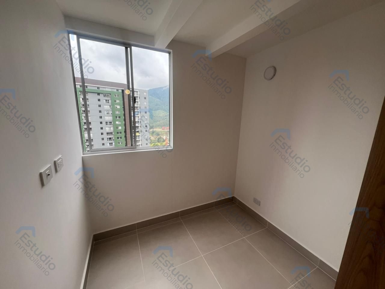 watermarked-img-1790955592726-6-7