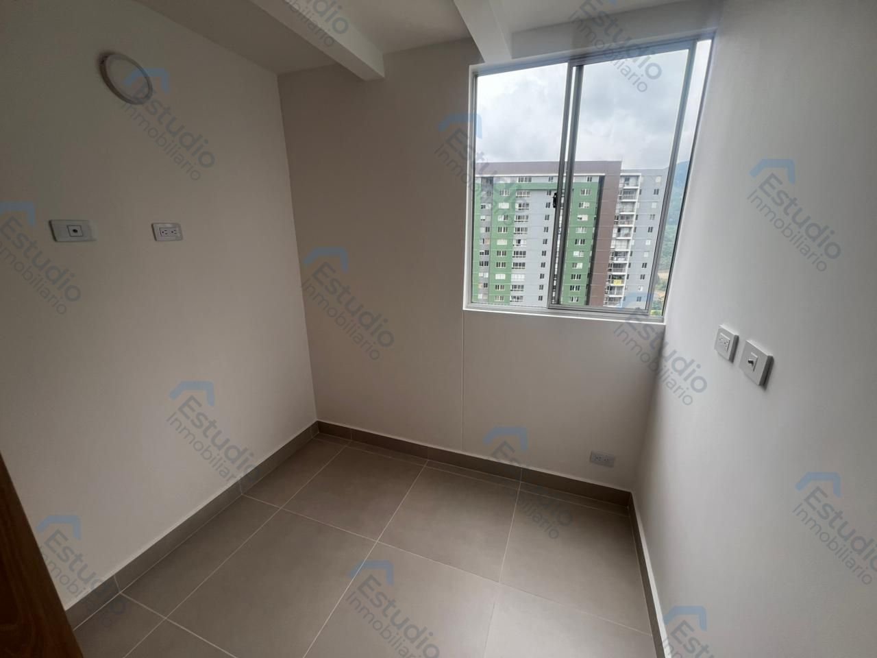 watermarked-img-1790955592726-8-9