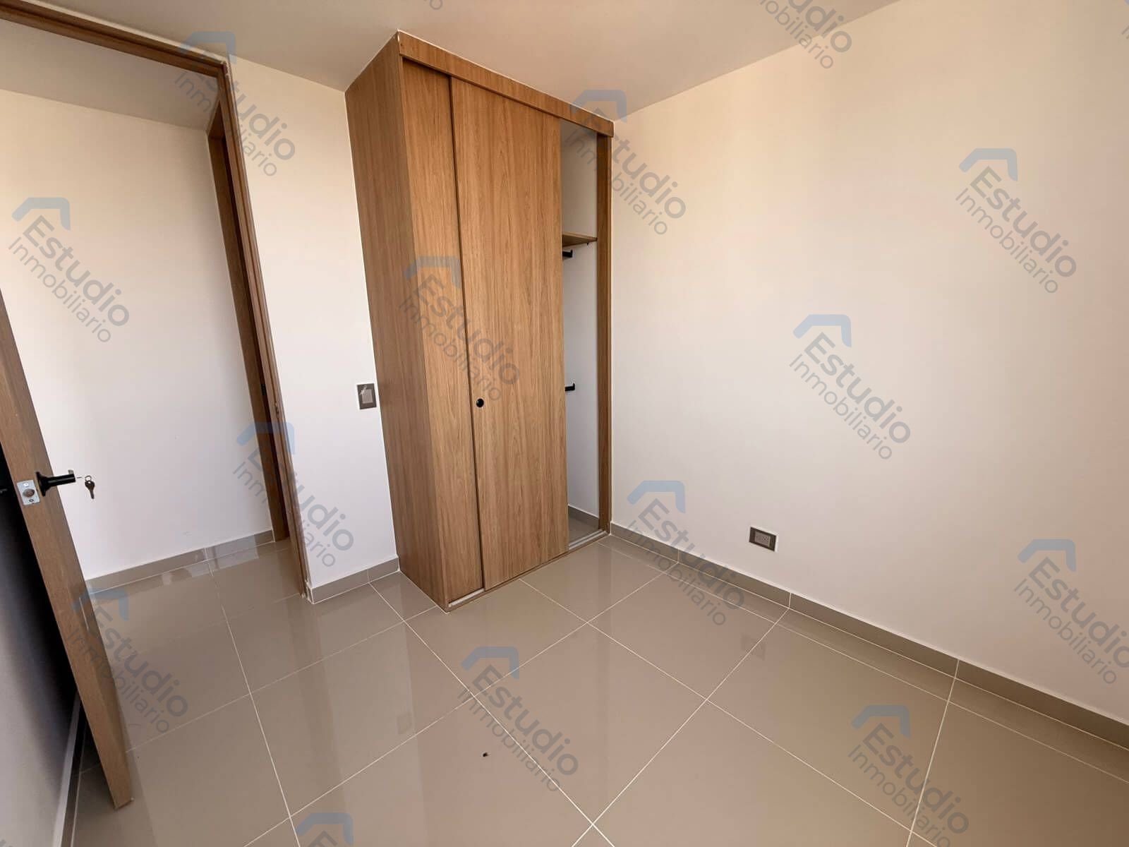 watermarked-img-1791223748142-6-7