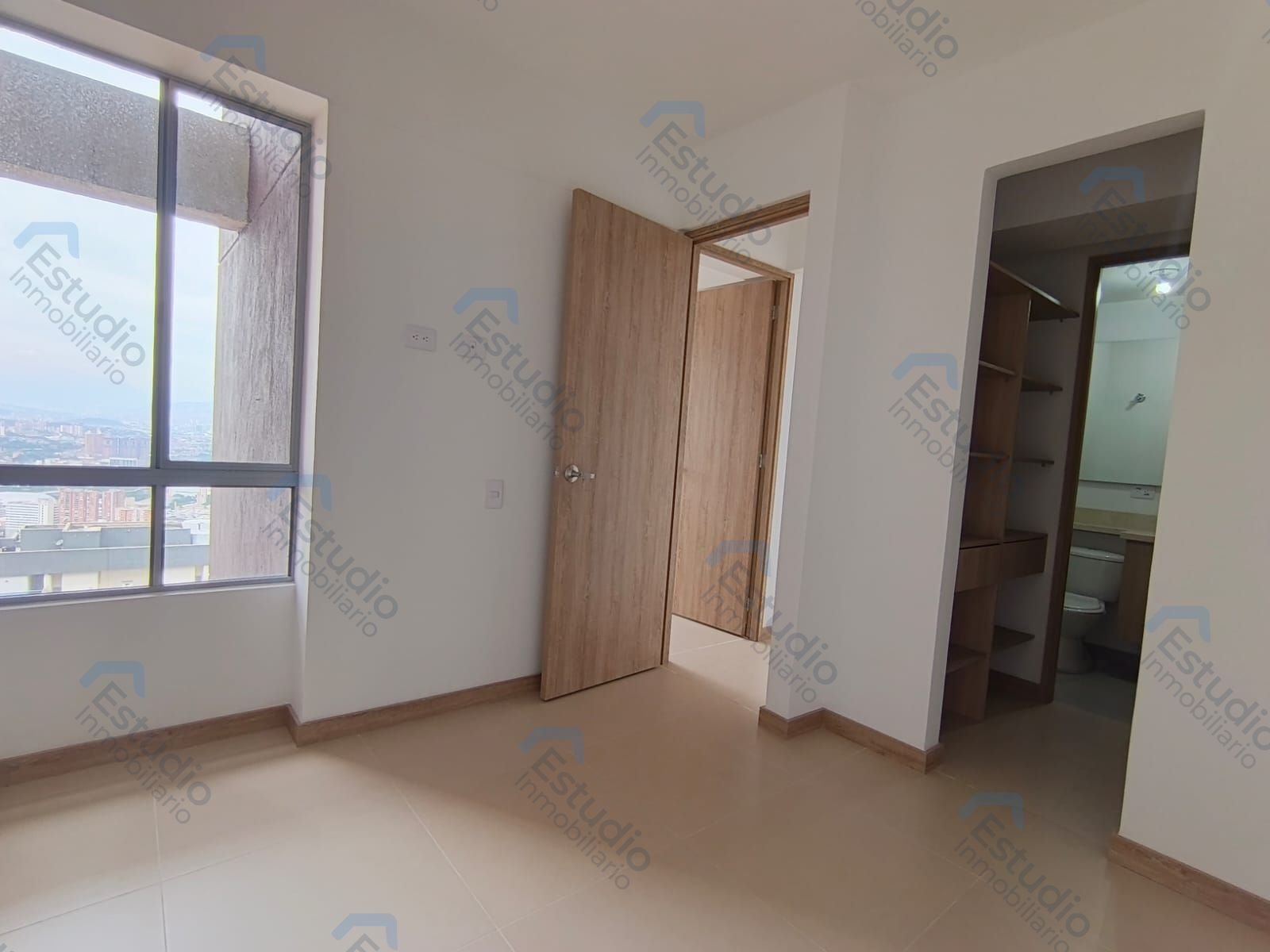 watermarked-img-1791319838292-6-7