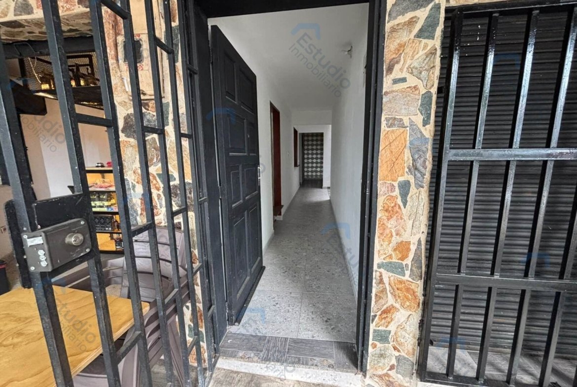 ARRIENDO MEDELLIN APARTAESTUDIO CAMPO VALDES COD 1811379