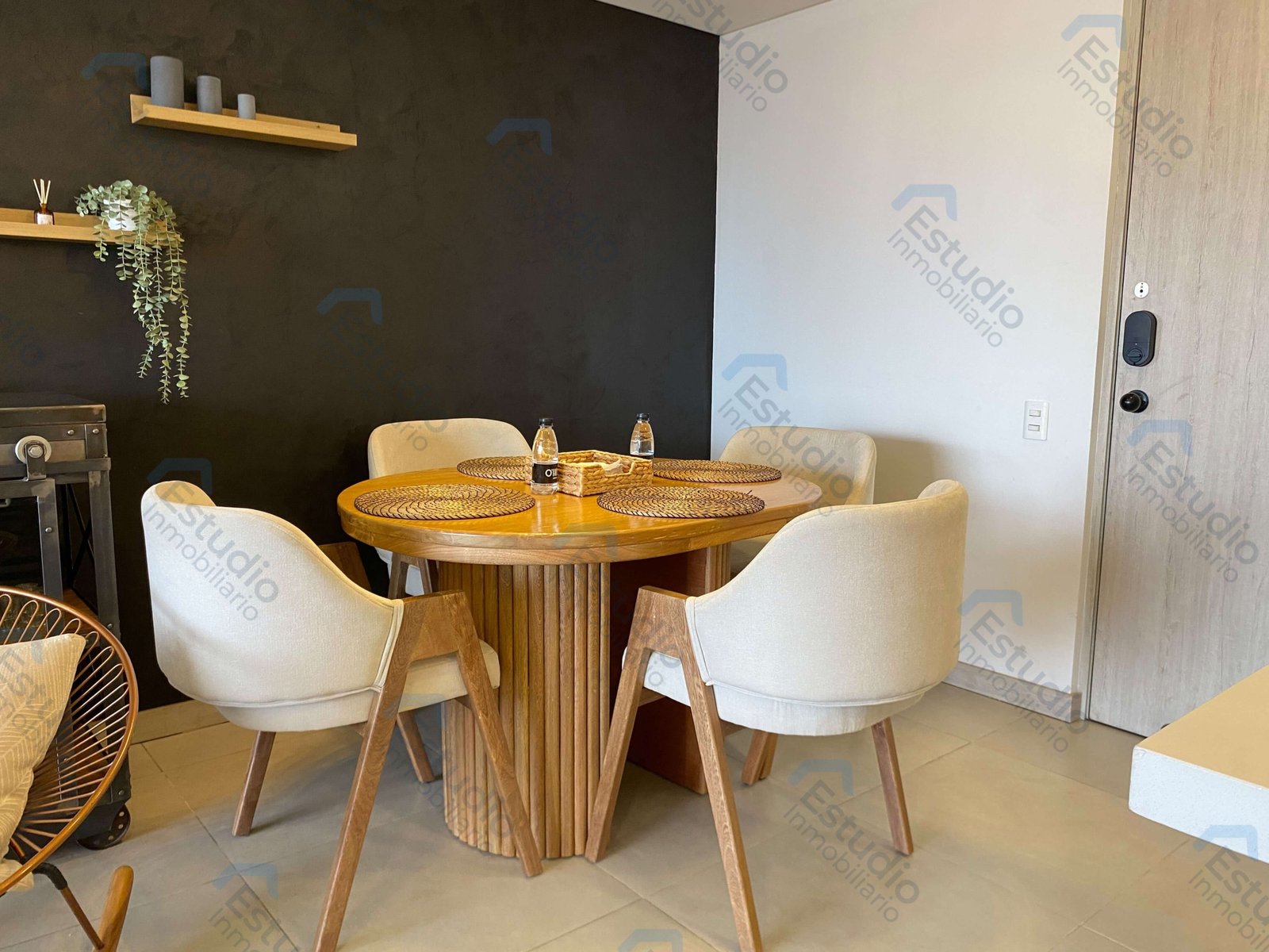 watermarked-img-1791552572415-1-2
