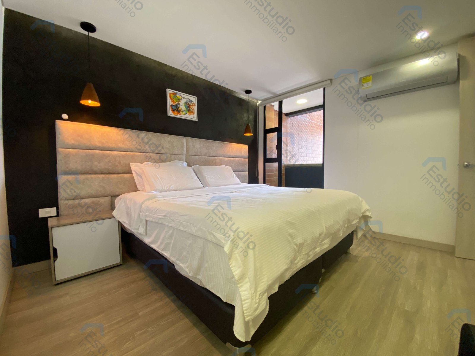 watermarked-img-1791552572415-8-9