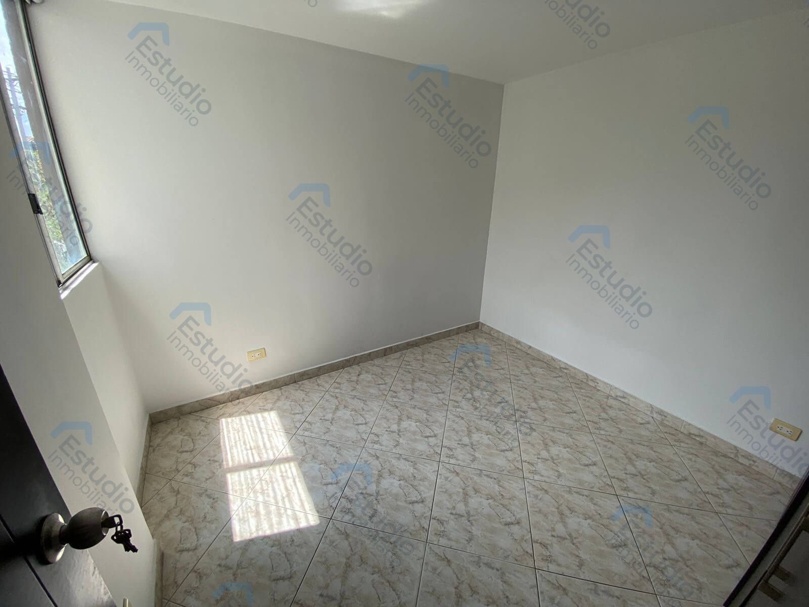 watermarked-img-1791560426016-7-8